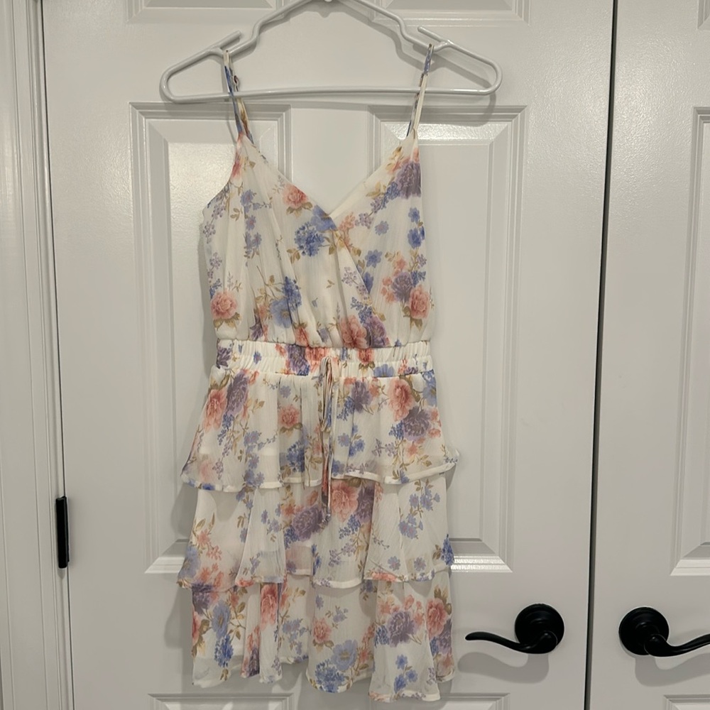 Floral XS Sundress. Francesca's Mi Ami.